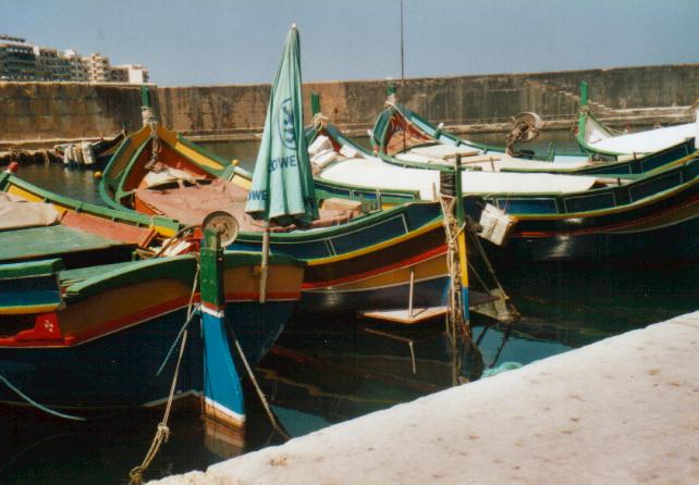 gozo_boats.jpg, 30/12/01, 46 kB